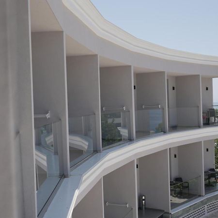 דרמי Ebbi Hotel מראה חיצוני תמונה
